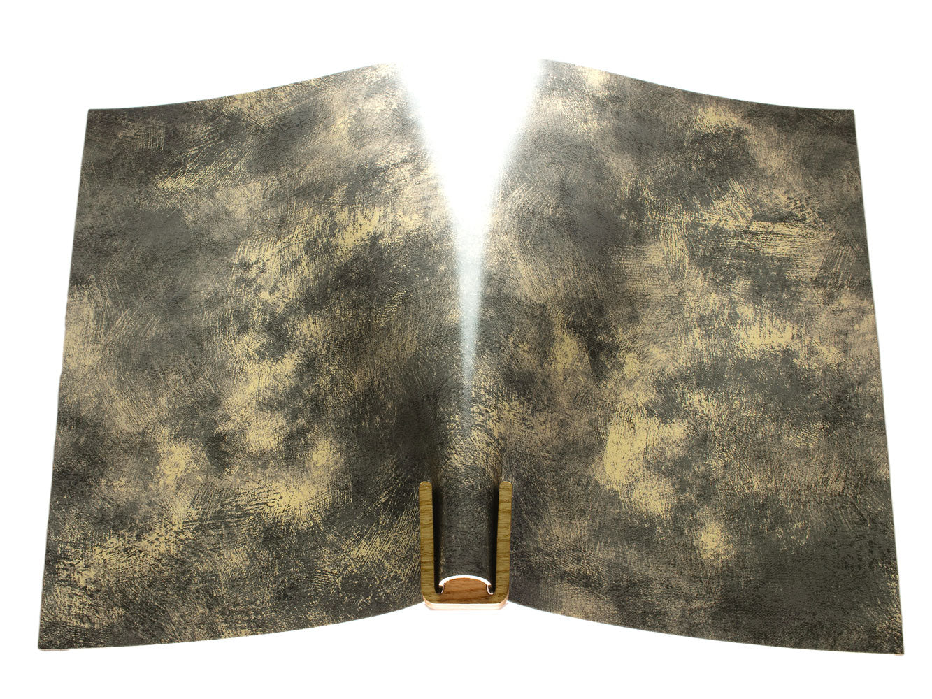 Vegetable tanned leather panel Russo artesano carbonno